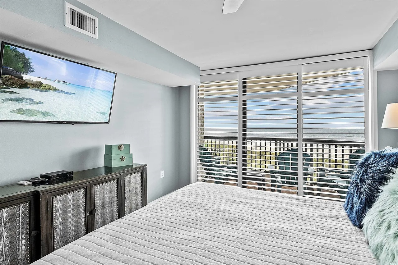 QUAD CONDO - UNIT 204